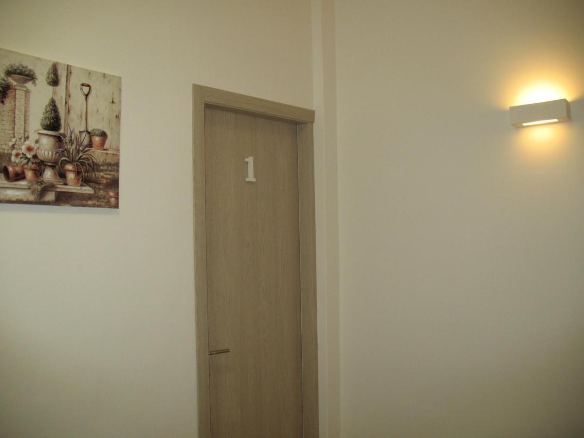Bed&Bed Tommaso Fazzello Only Rooms Taormina Exterior photo